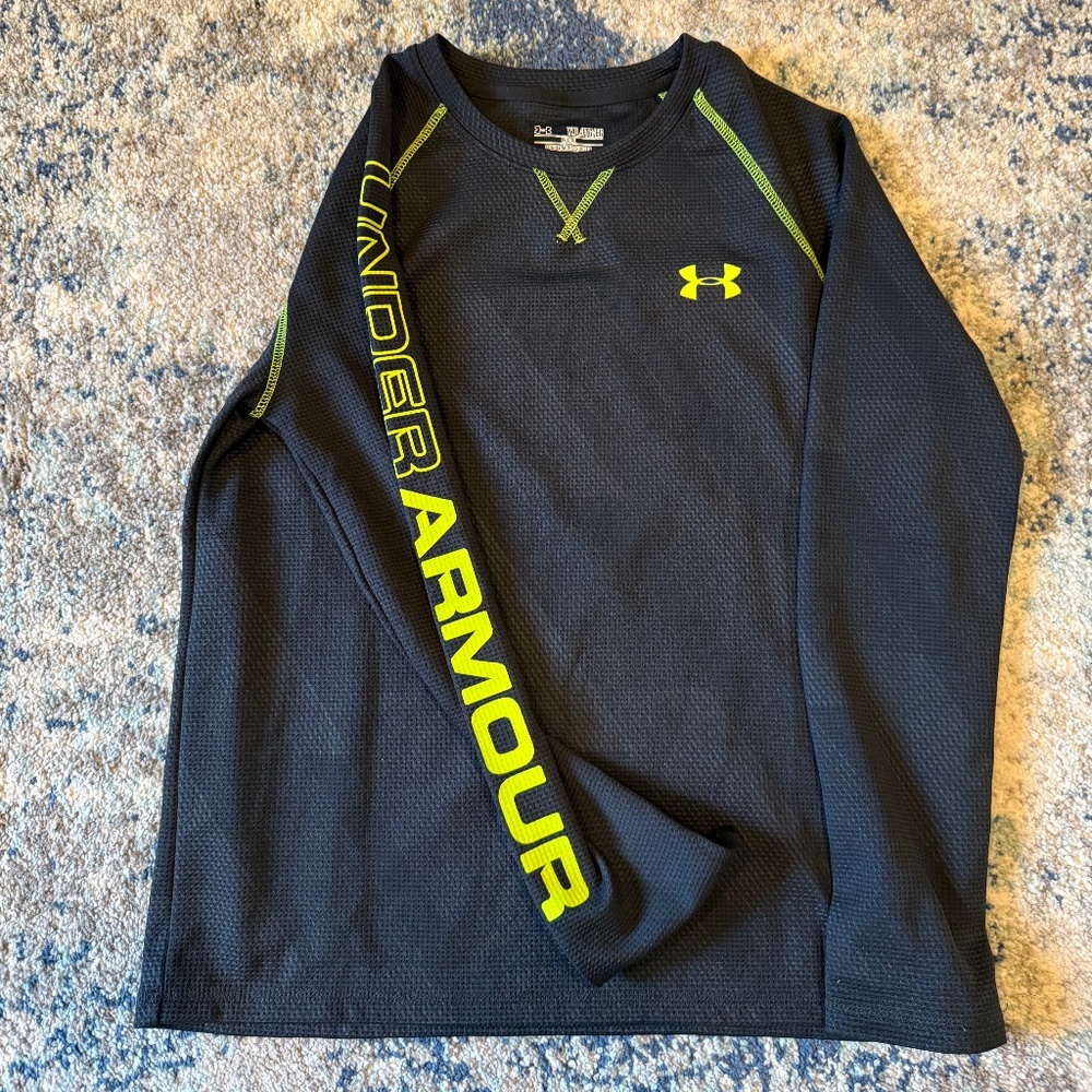Black Under Armour waffle knit crew neck shirt
